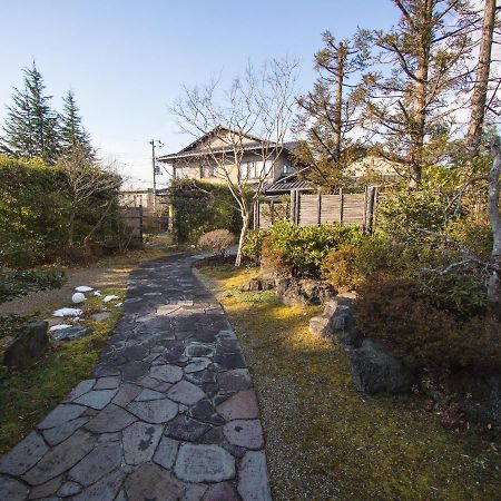 Gasthaus Tomiya Ryokusuian Sado-Taiken Exterior foto